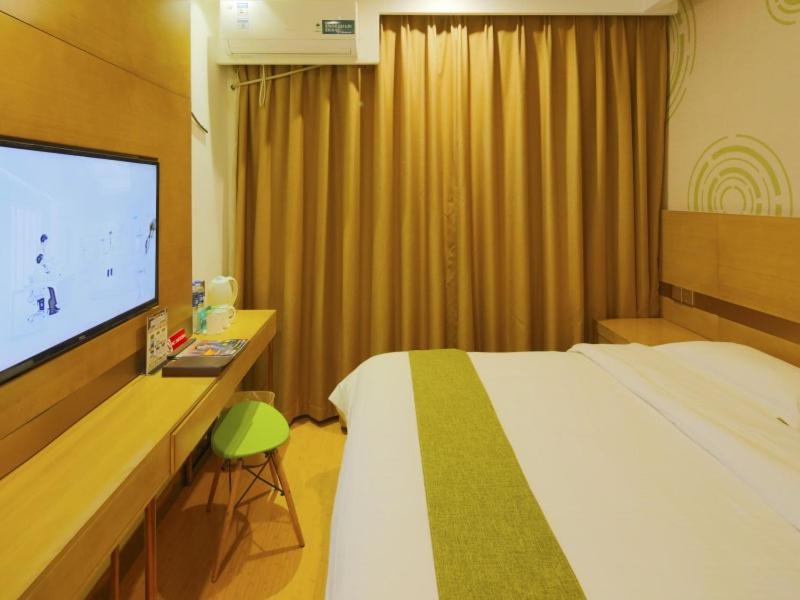 Greentree Inn Shanghai Jingan District Qipu Road Tiantong Road Subway Station Express Hotel Exterior photo