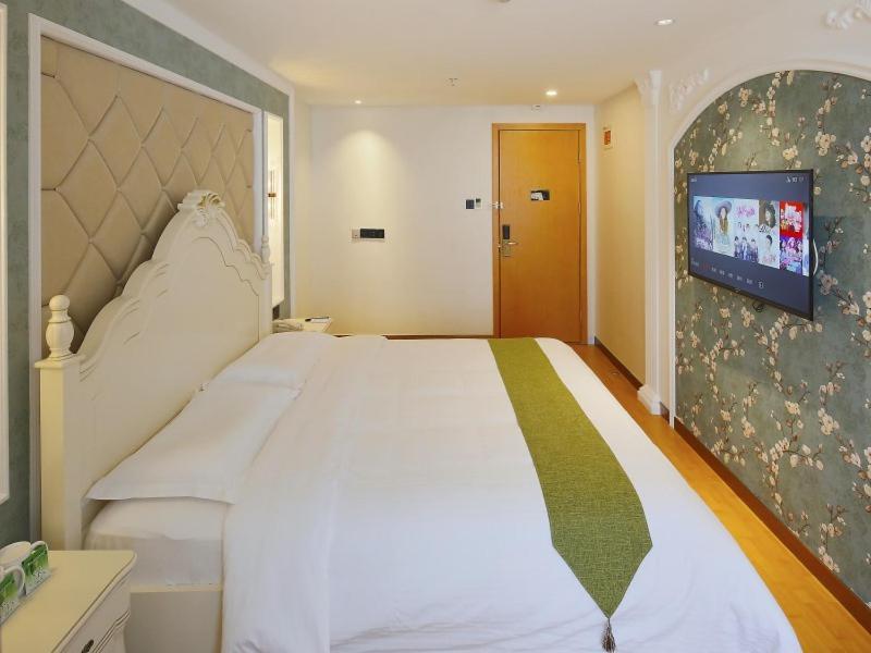 Greentree Inn Shanghai Jingan District Qipu Road Tiantong Road Subway Station Express Hotel Exterior photo