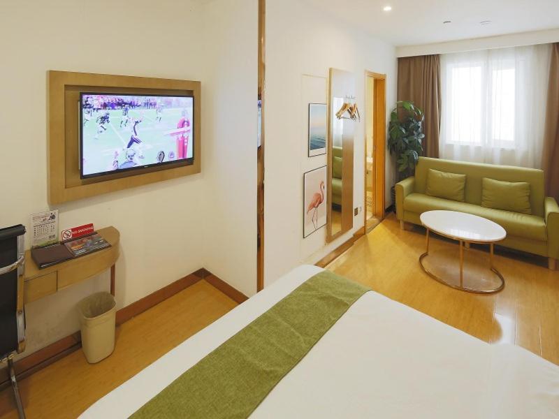 Greentree Inn Shanghai Jingan District Qipu Road Tiantong Road Subway Station Express Hotel Exterior photo