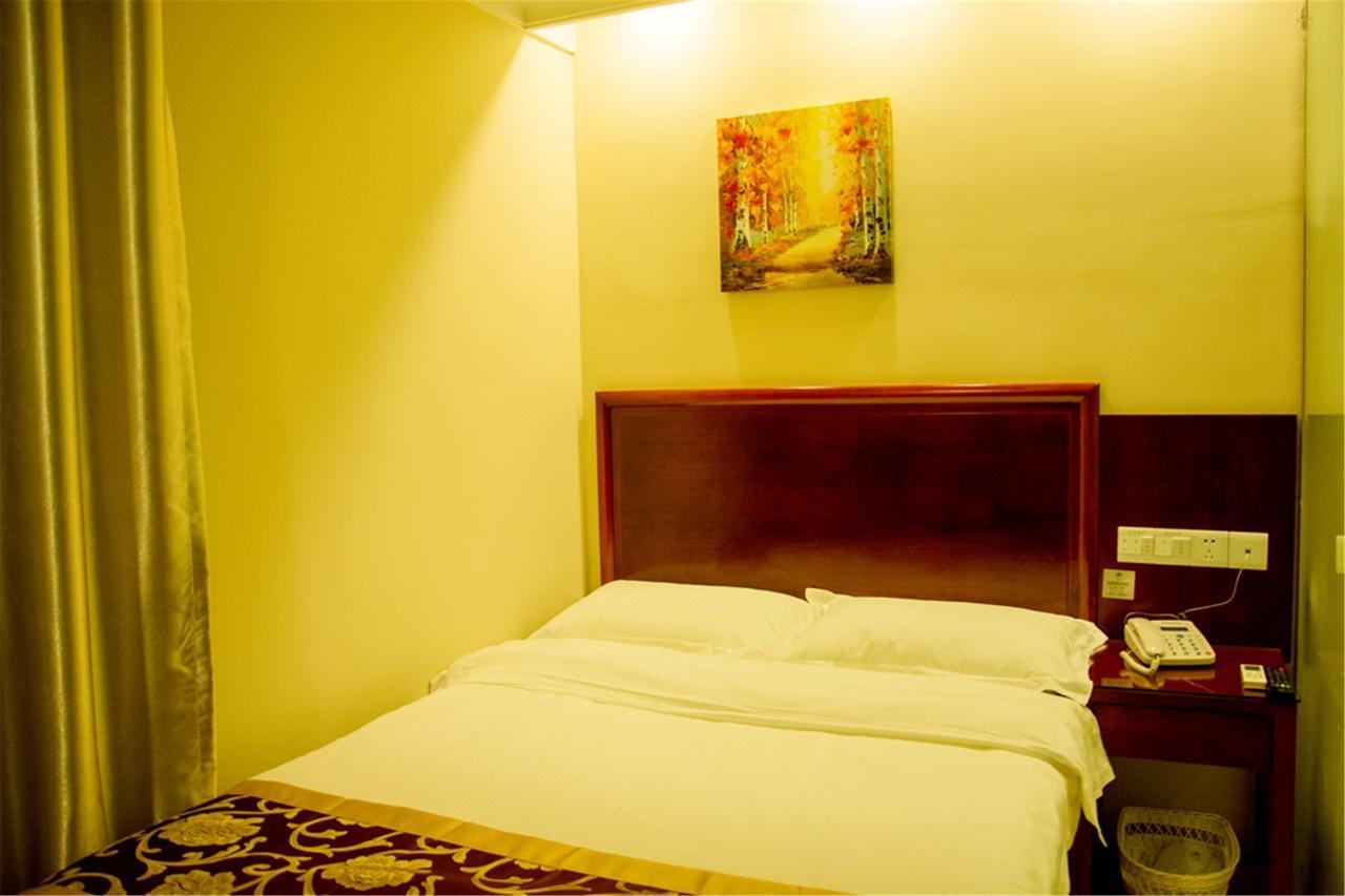 Greentree Inn Shanghai Jingan District Qipu Road Tiantong Road Subway Station Express Hotel Exterior photo